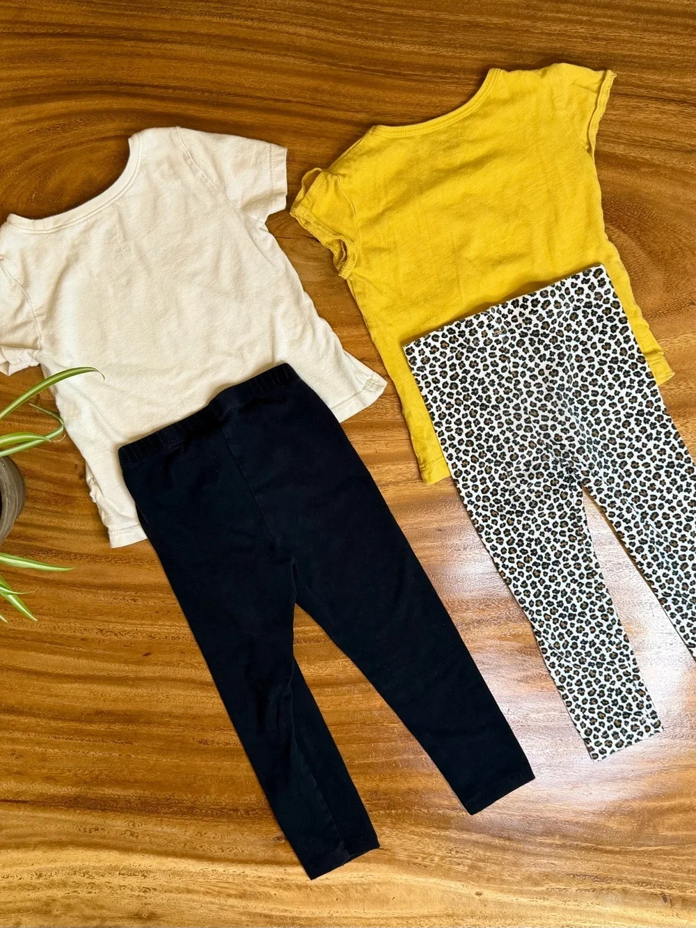 Baby Gap • Carter’s • Cat & Jack |Girls 4-Piece Outfit Lot - 2T